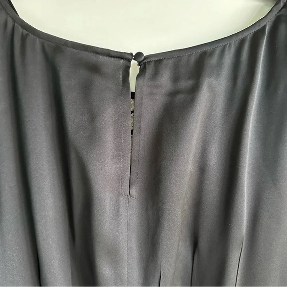 BCBG MaxAzria Silk Dress Embroidered Sequins Size Medium Leaves Pleats Boat Neck - Picture 7 of 11